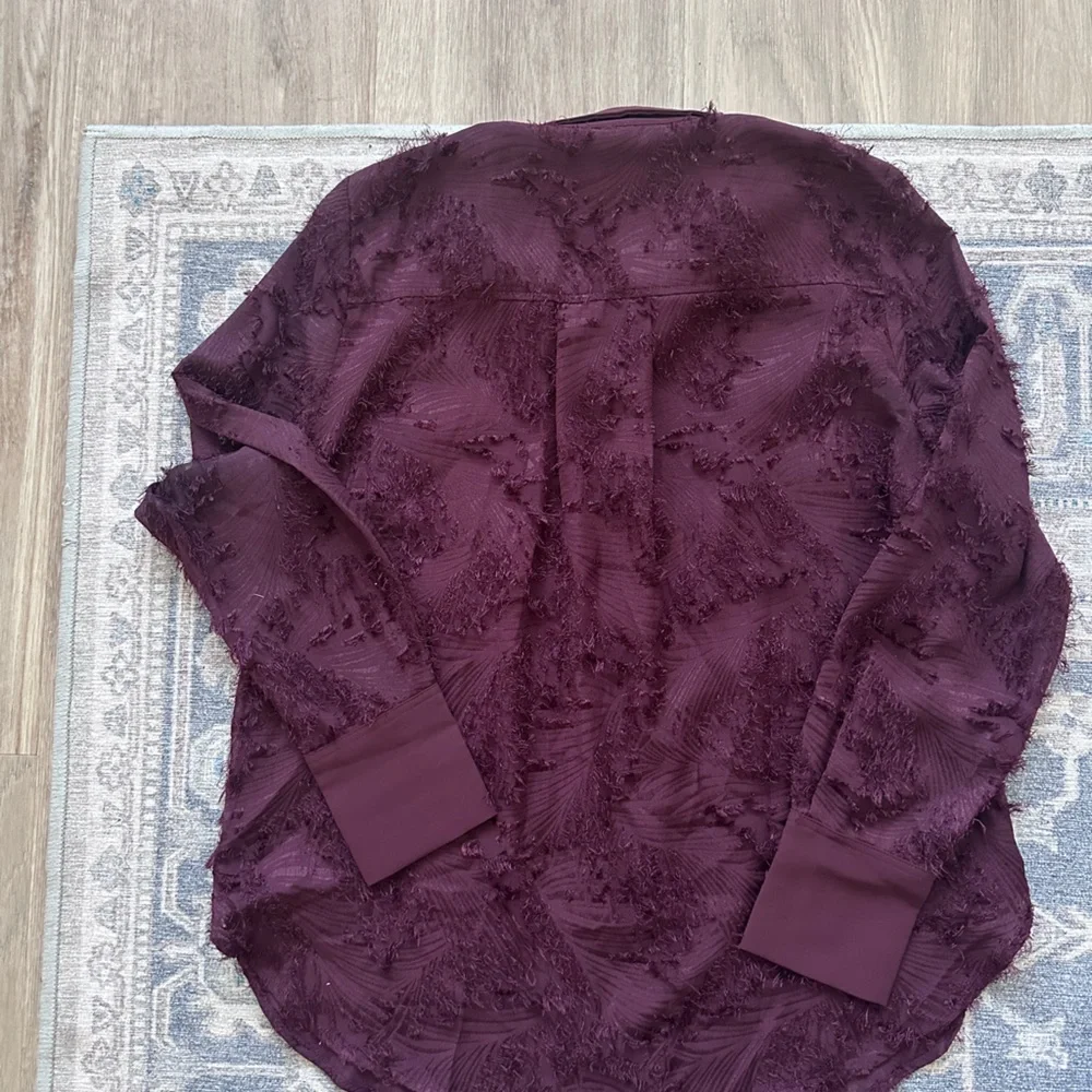 H&M Maroon Textured Blouse Size Small - Picture 4 of 4